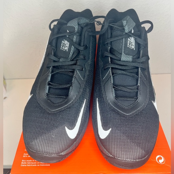 Nike Men\'s Black and White Athletic Shoes size 8 main image 4